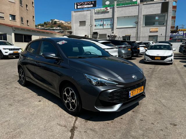 אם ג'י MG3