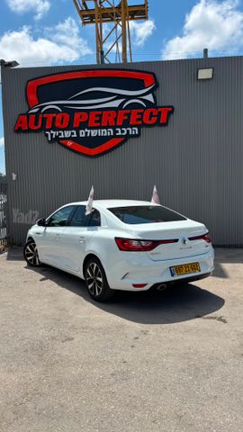 רנו מגאן