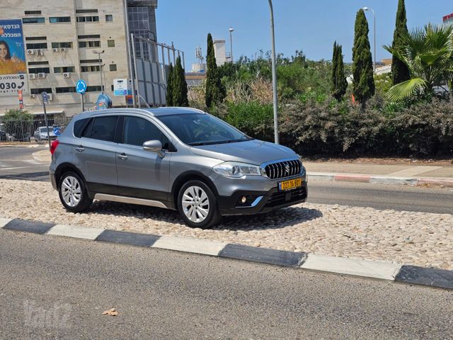מודעת רכב סוזוקי קרוסאובר 1