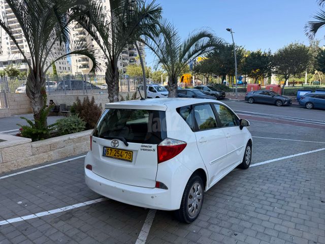 טויוטה ורסו-S