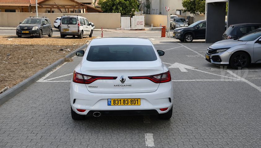 רנו מגאן