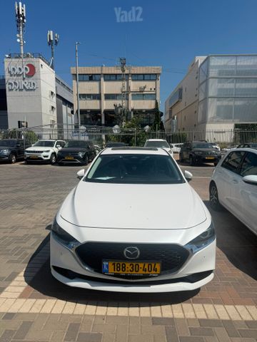 מאזדה 3