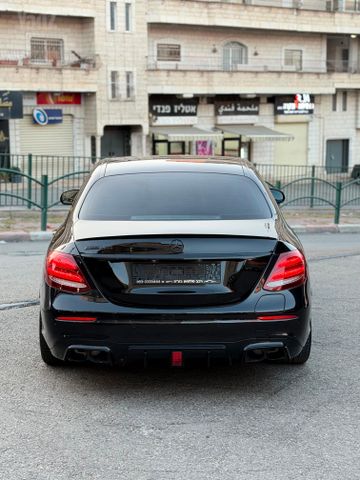 מרצדס-בנץ E-class