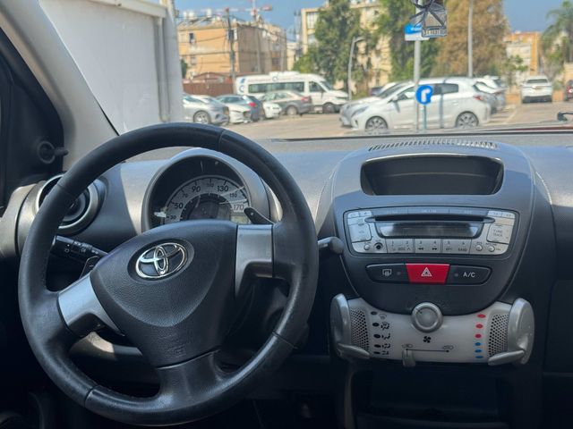 טויוטה אייגו