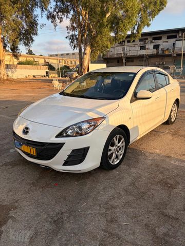 מודעת רכב מאזדה 3