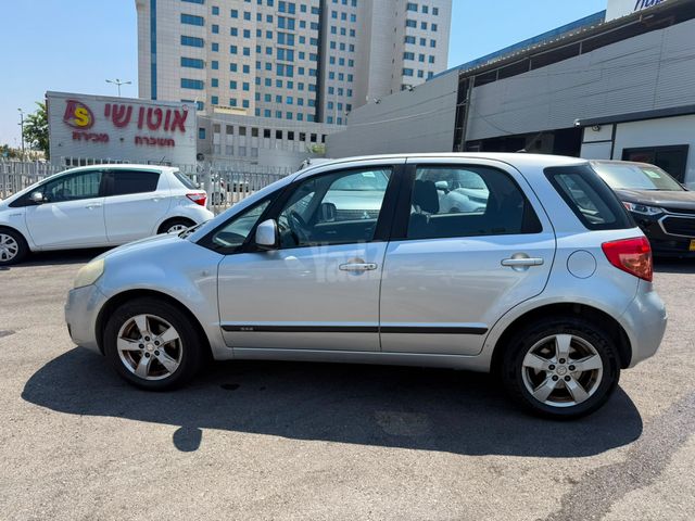 סוזוקי SX4