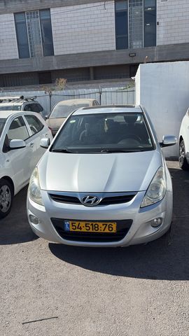 מודעת רכב יונדאי i20