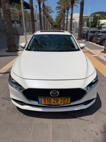 מאזדה 3