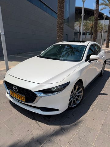 מודעת רכב מאזדה 3
