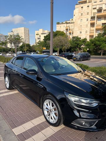 רנו מגאן