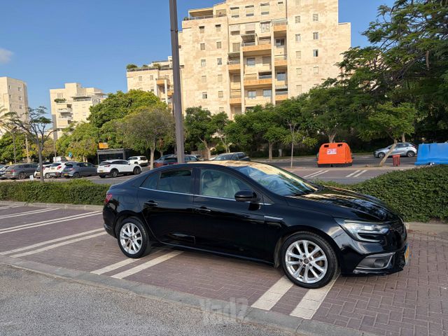 רנו מגאן