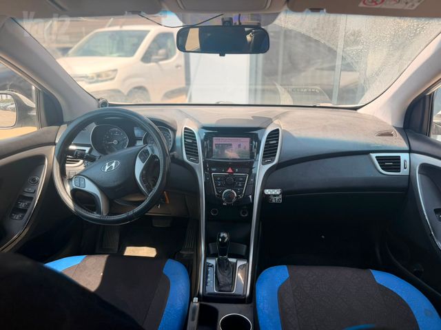 יונדאי i30