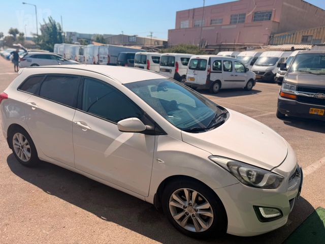 יונדאי i30
