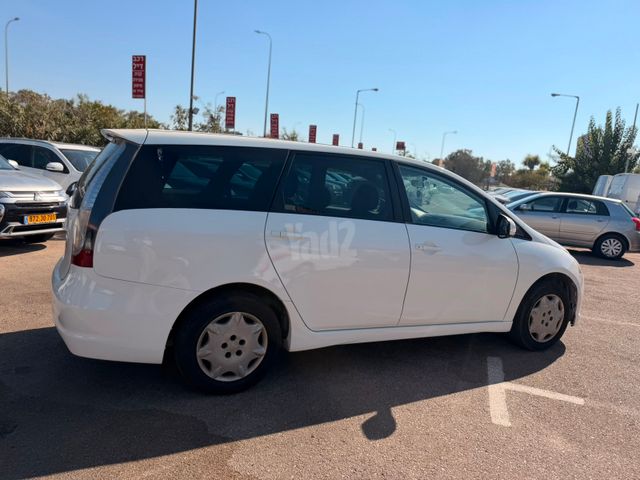 מיצובישי גרנדיס