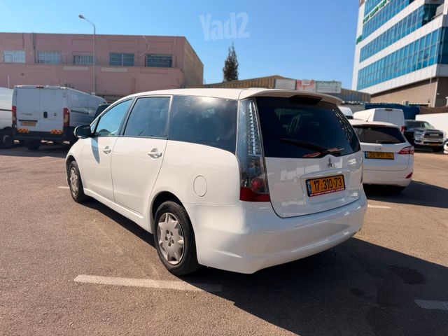 מיצובישי גרנדיס
