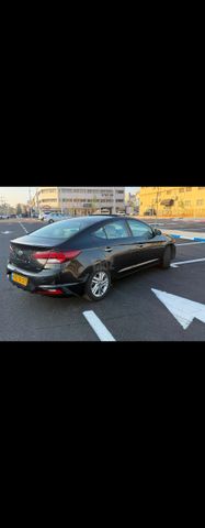 יונדאי אלנטרה