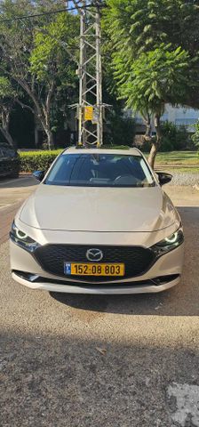 מאזדה 3