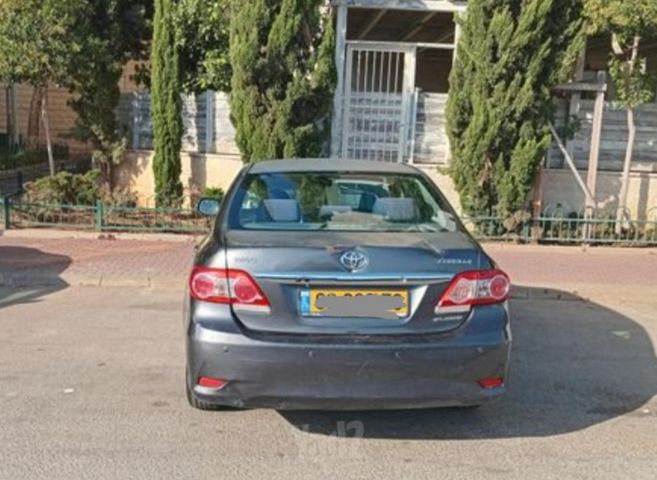 טויוטה קורולה