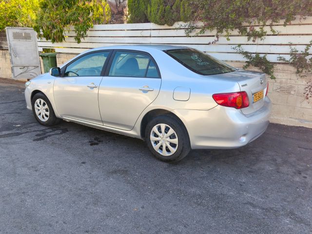 טויוטה קורולה