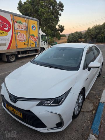 מודעת רכב טויוטה קורולה