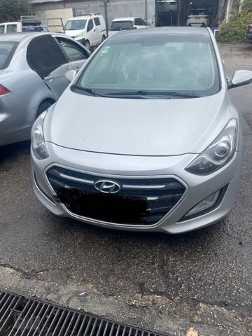 מודעת רכב יונדאי i30