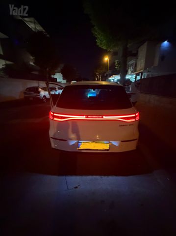 ג׳ילי גלקסי E5