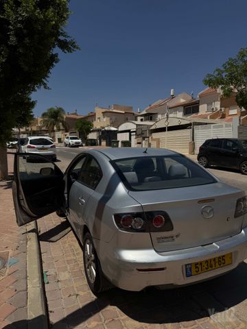 מודעת רכב מאזדה 3