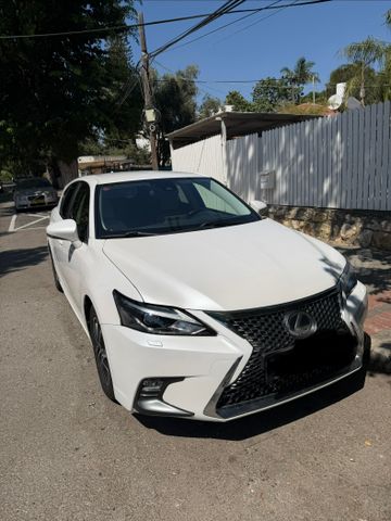לקסוס CT