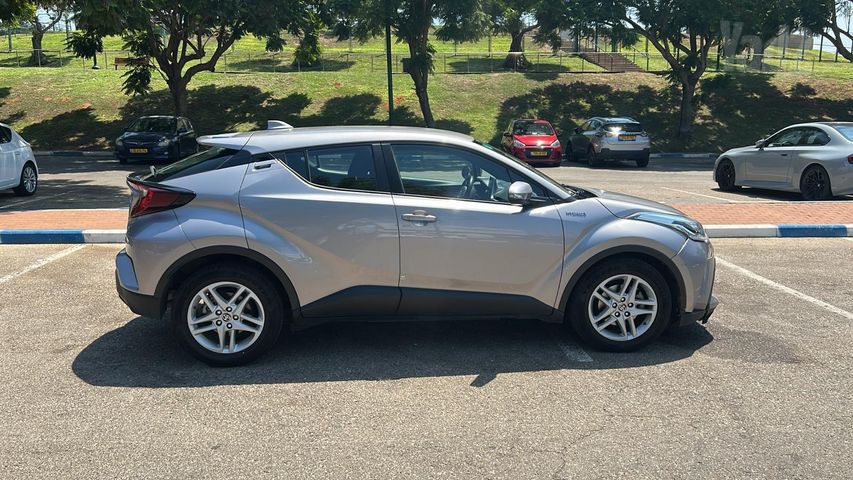 טויוטה C-HR