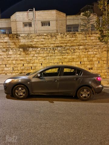 מודעת רכב מאזדה 3