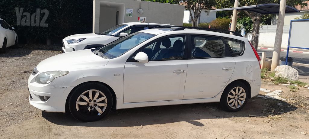 יונדאי i30