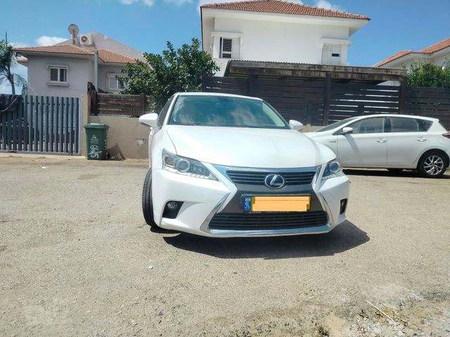 לקסוס CT