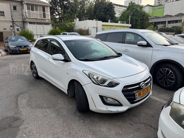 יונדאי i30