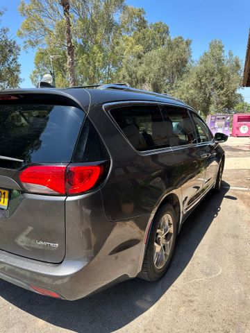 מודעת רכב קרייזלר פסיפיקה