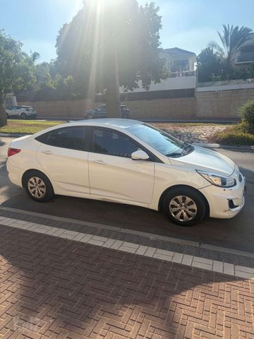 יונדאי אקסנט i25