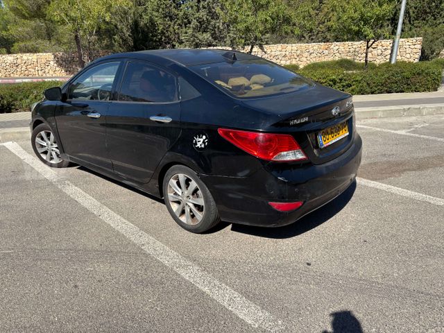 יונדאי אקסנט i25