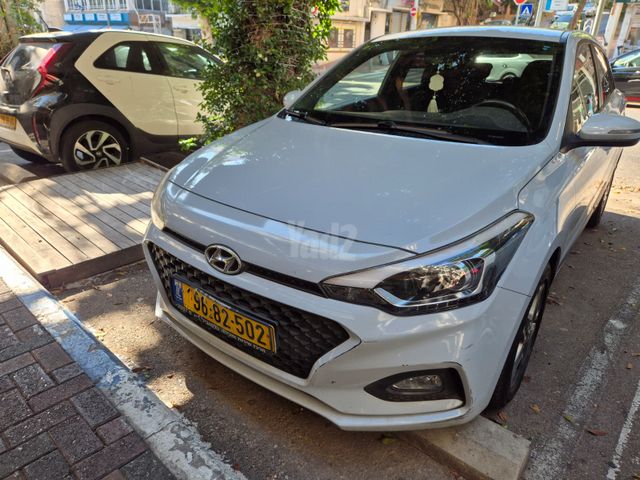 יונדאי i20