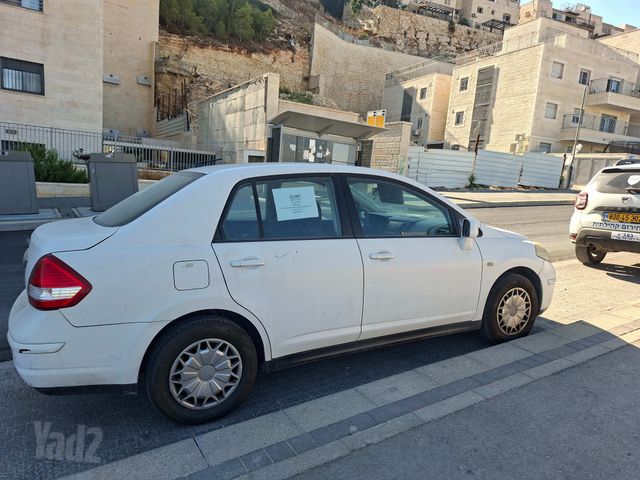 ניסאן טידה
