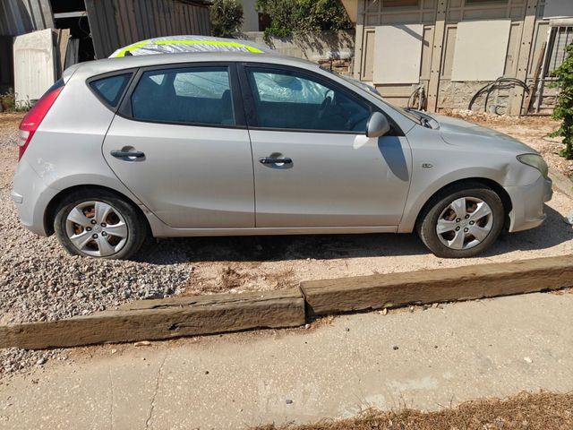 מודעת רכב יונדאי i30