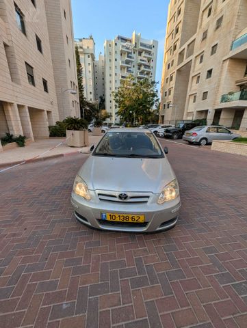 מודעת רכב טויוטה קורולה