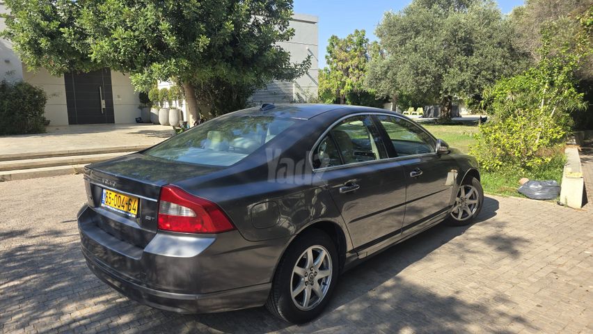 וולוו S80