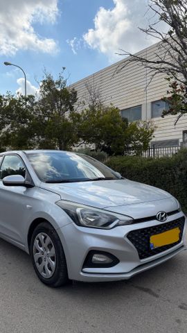 יונדאי i20