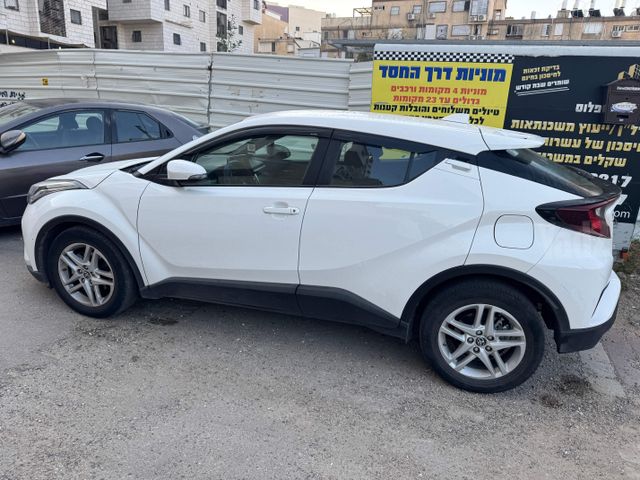 טויוטה C-HR
