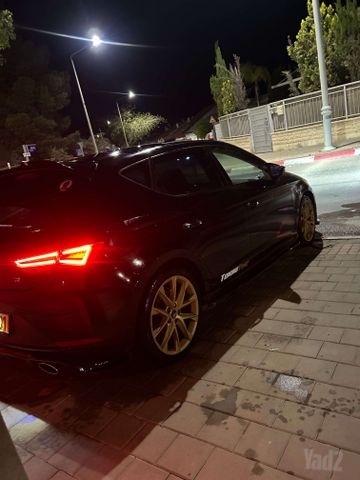 סיאט לאון