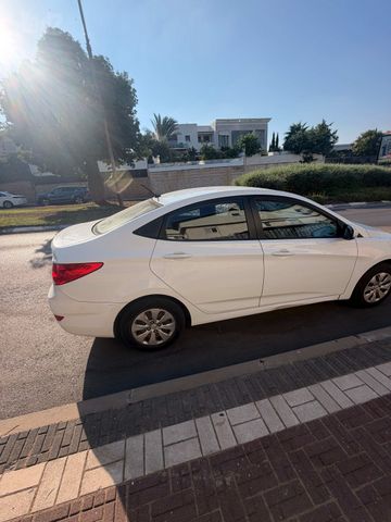 יונדאי אקסנט i25