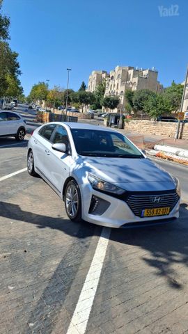 יונדאי איוניק