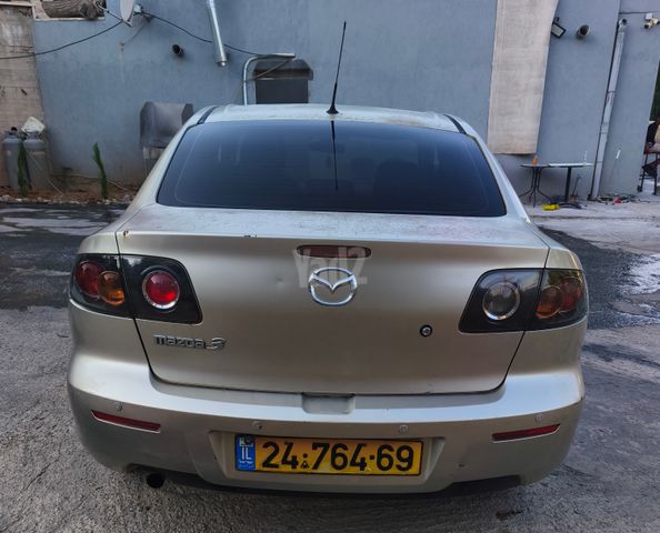 מאזדה 3