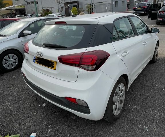 מודעת רכב יונדאי i20