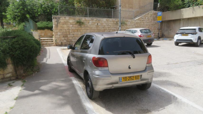 טויוטה יאריס
