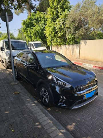 קיה נירו